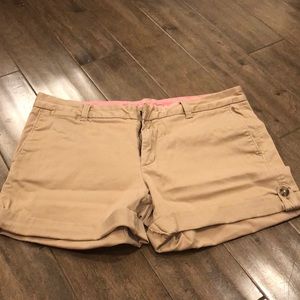 Banana Republic khaki rolled bottom shorts
